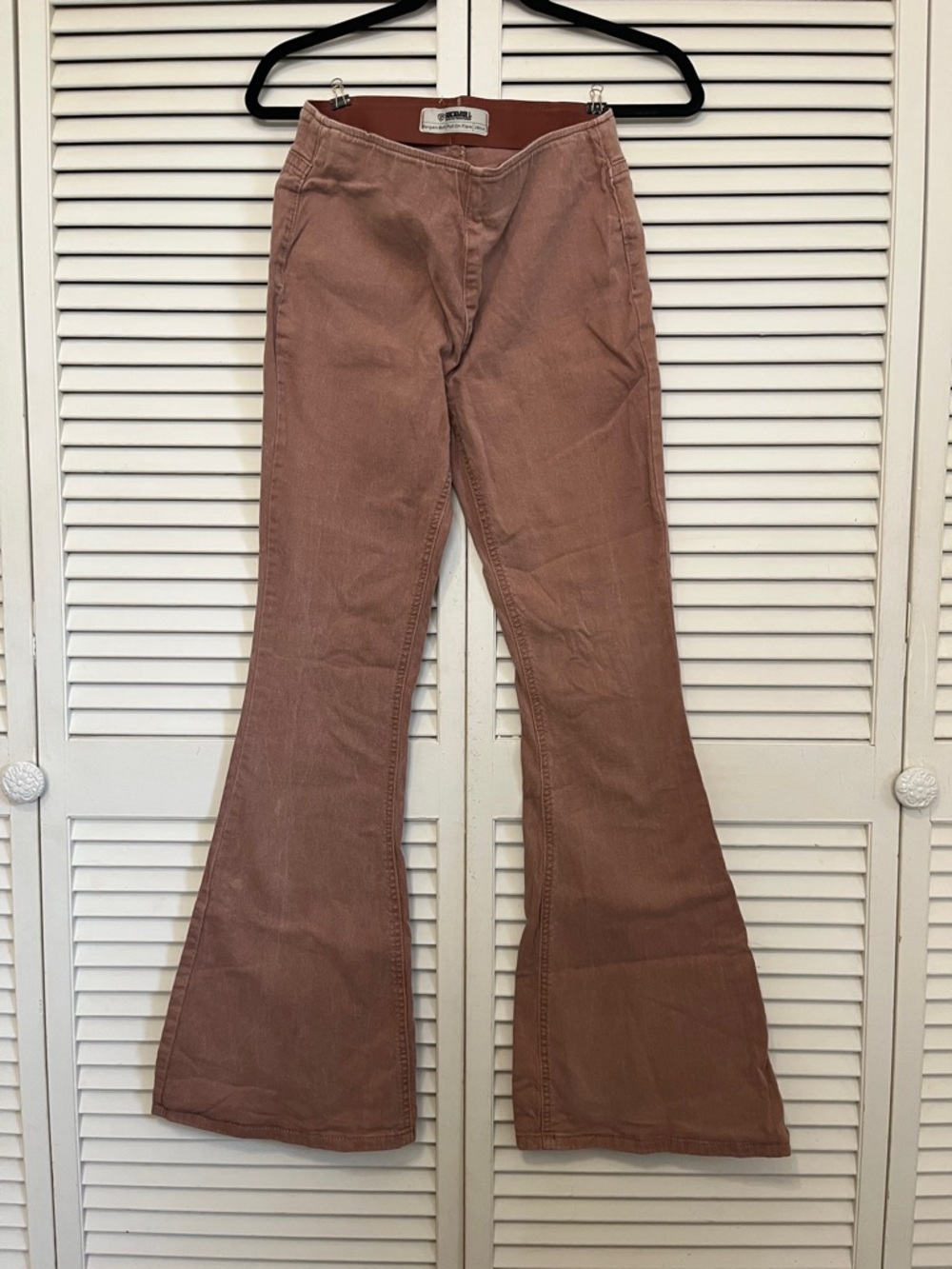 Rock and Roll Denim Pull On Flared Women’s Jeans in Dusty Rose